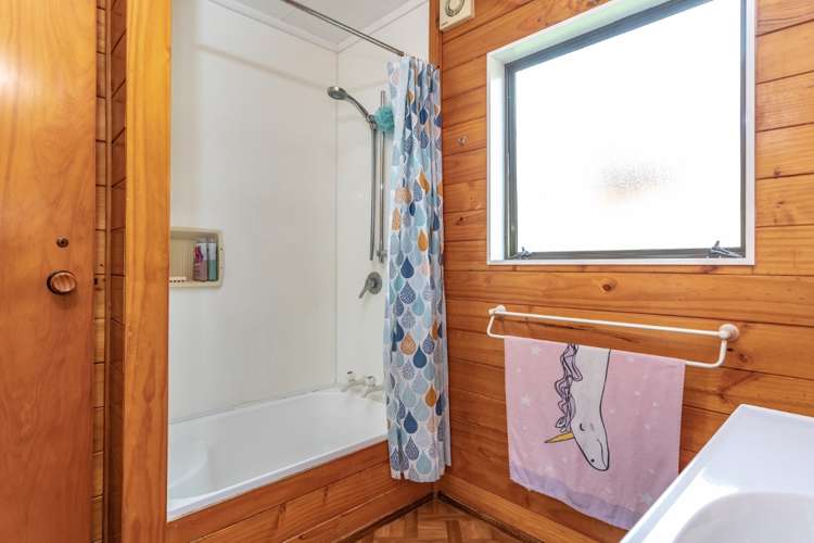 121 Onemana Drive Onemana_15