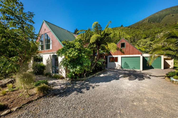 243 Boons Valley Road Waikawa_15