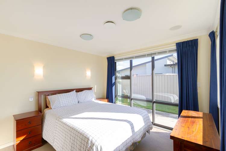 7 Pania Place Poraiti_13