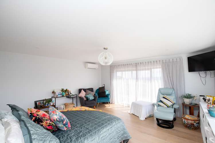 71 Esk Road Miranda_17