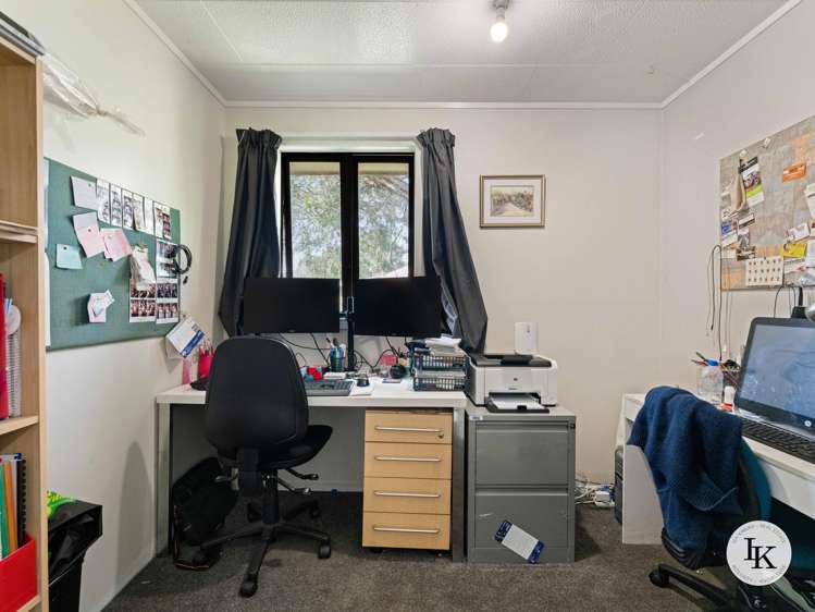 151 Boundary Road Clover Park_16