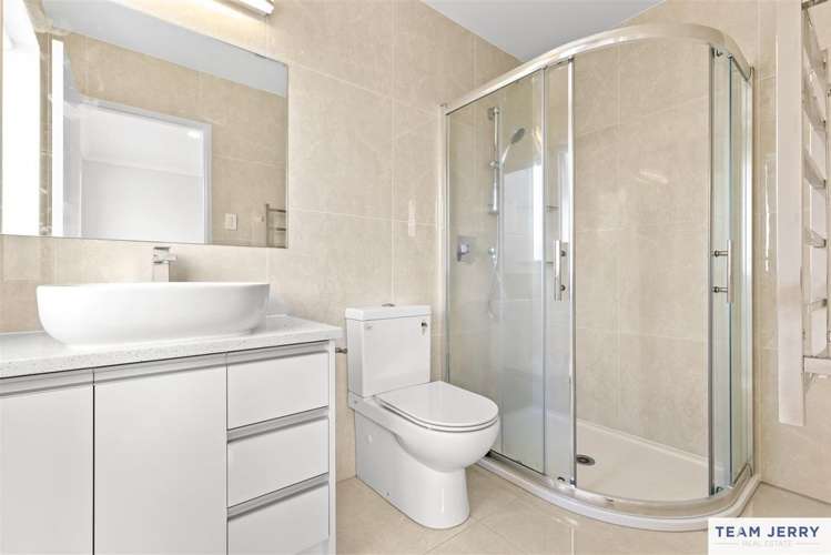 233 Murphys Road Flat Bush_18