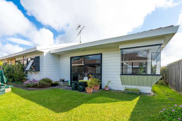 2/18 Milton Road Orewa_3