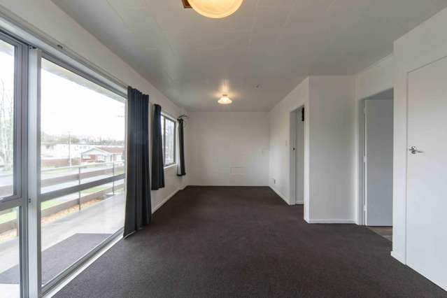One Bedroom Apartment, Close to CBD