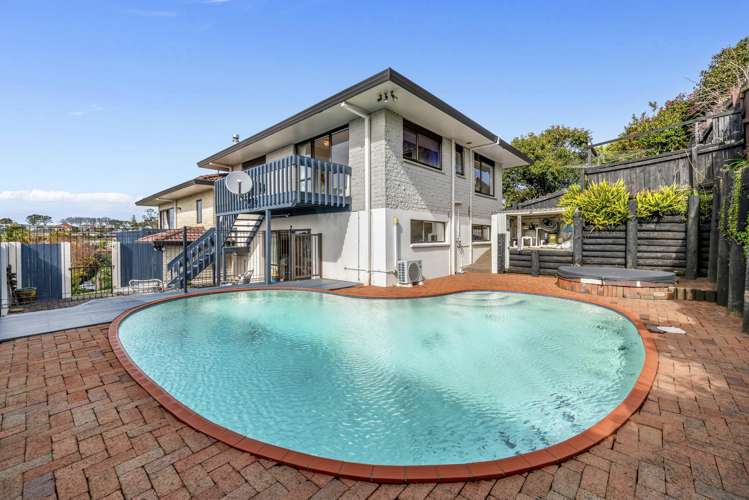 32 Haseler Crescent Mellons Bay_13