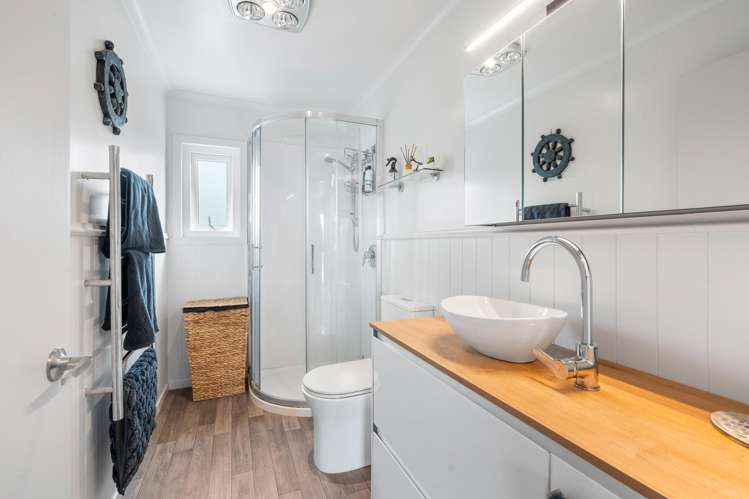 14 Frances Street Taieri Mouth_6