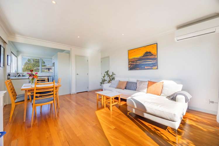 6/5 Braemar Road Castor Bay_11
