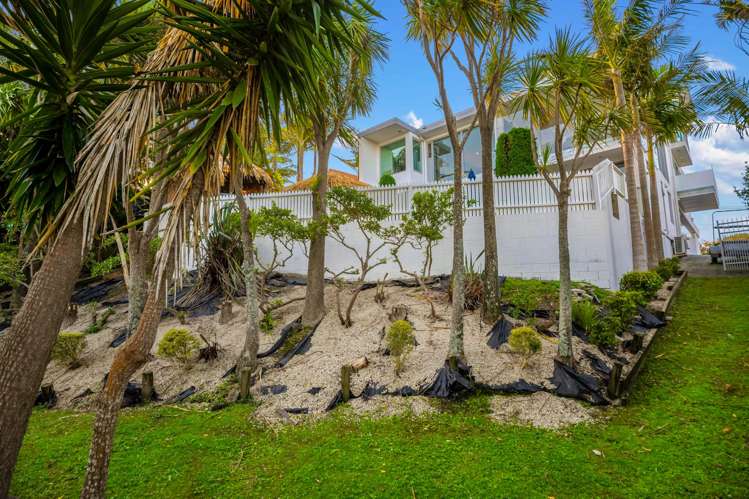 11 Hoskins Avenue Hillsborough_27