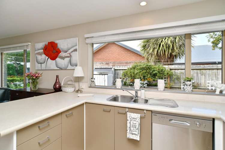 22 Sweet Waters Place Woolston_3