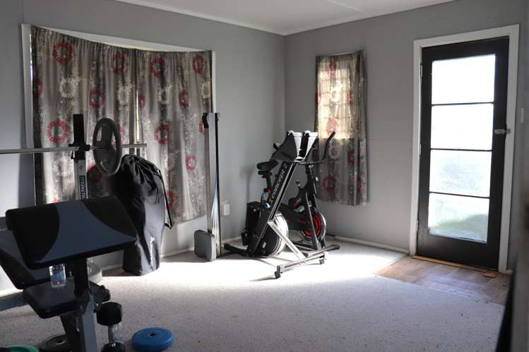 588 Holland Road Eureka_26