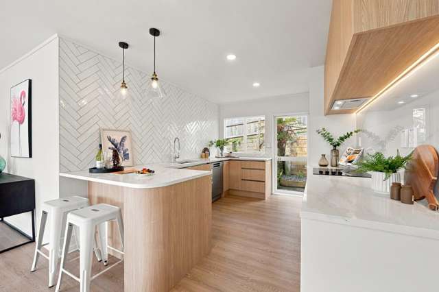2/7 Bruce Road Glenfield_1