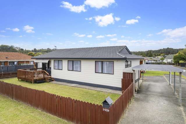 1/229 Waitemata Drive, Ranui, Auckland