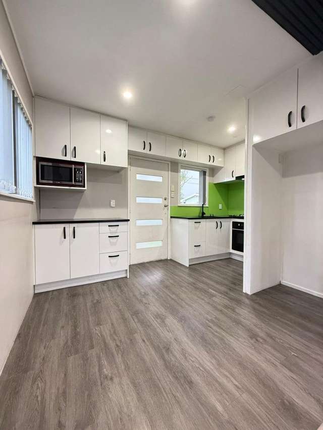 A/4 Beaubank Road Kelston_3