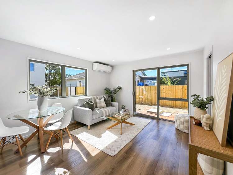 5/14 Clive Street Phillipstown_2