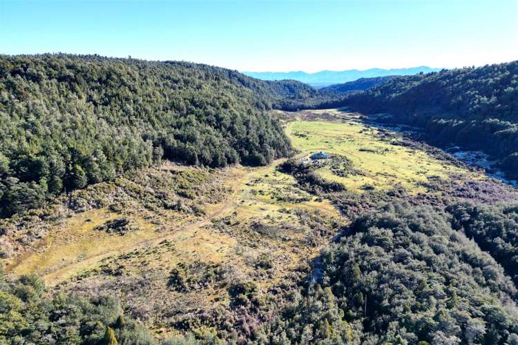 1480 Snowy River Road Ikamatua_19