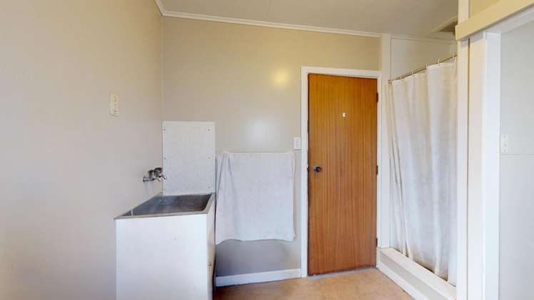 42 and 44 Chalmers Avenue Hampstead_11
