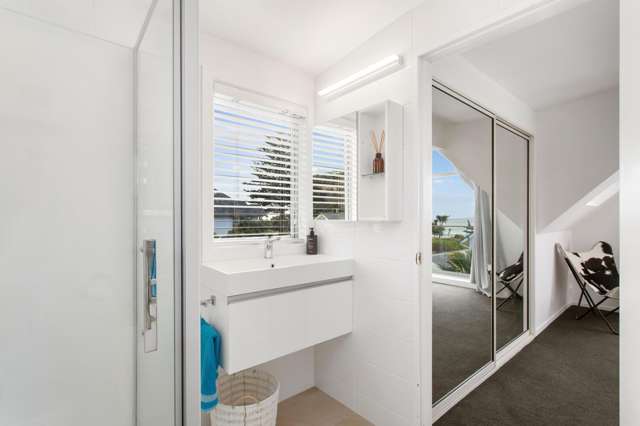 102A Esplanade Sumner_4