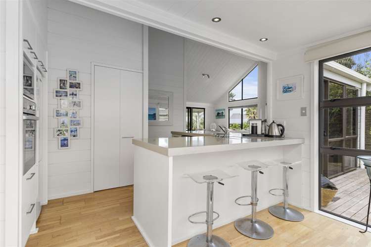 5 Claxton Avenue Pauanui_10