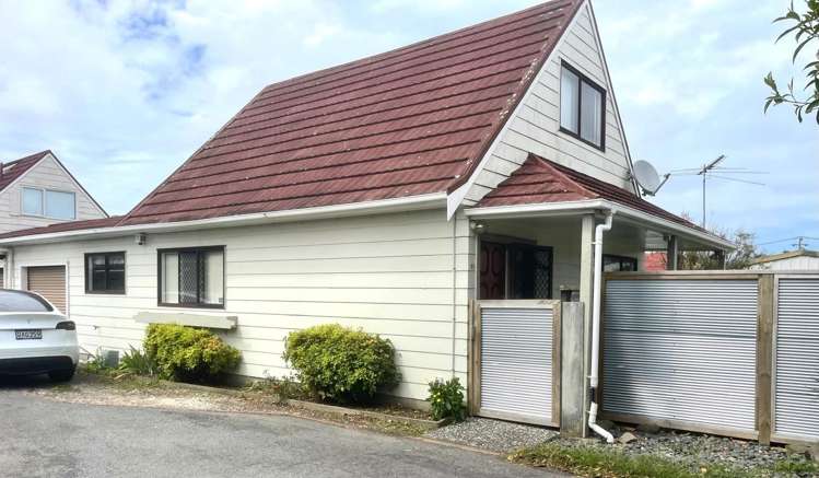 11/61 Birdwood Avenue_0