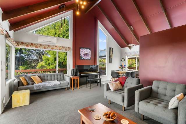 14 Longfellow Parade Glen Eden_1