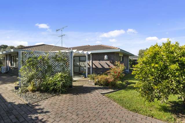 9 Crampton Court Orewa_1