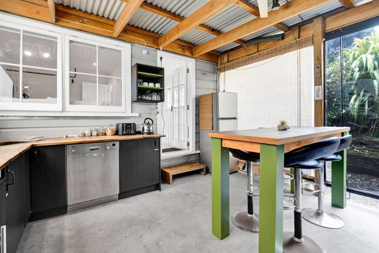 35 Belt Road Moturoa_32