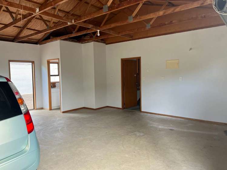 18 Riverland Road Kumeu_13