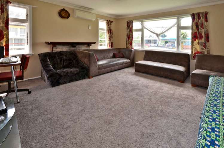 11 Wycola Avenue Hei Hei_3