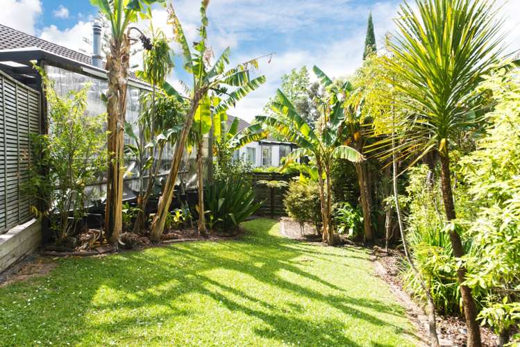 2/24 Amberley Avenue Te Atatu South_18