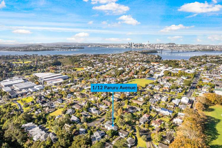 1/12 Paruru Avenue Northcote_10