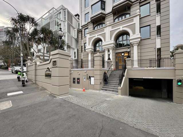 Auckland CBD Renovated Studio Apartment Pool & Gym