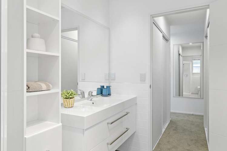 2 Harvard Avenue Wigram_18