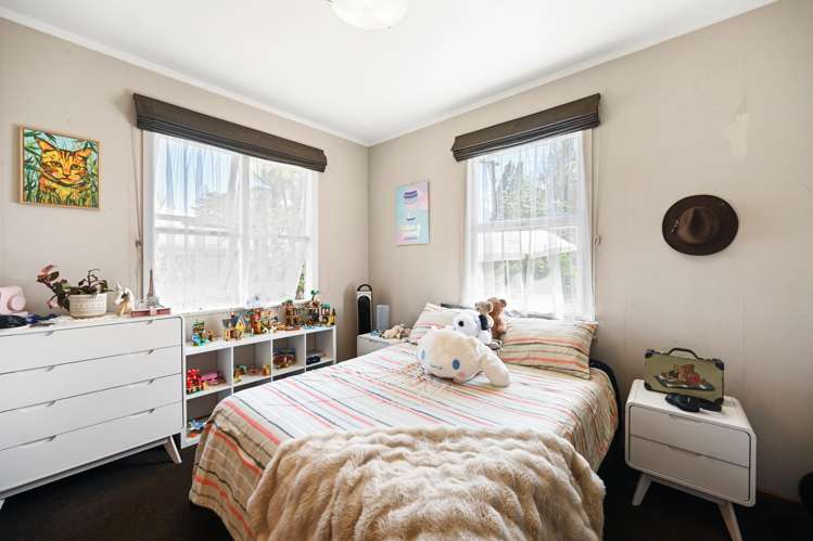 15 Tomin Road Glenview_12