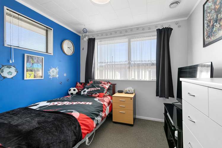 2/50 Kowhai Avenue Ebdentown_13