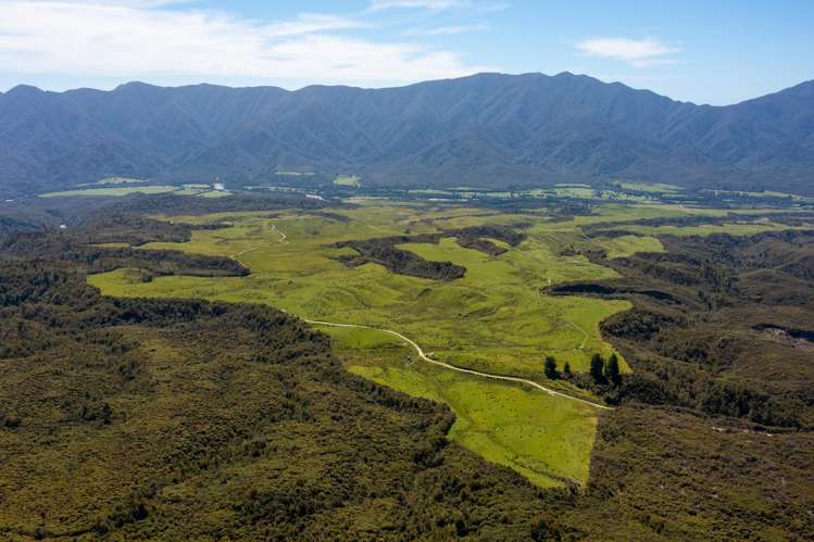 220 Quartz Range Road Bainham_13