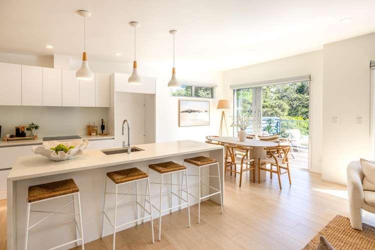 231 Ocean View Road Oneroa_4