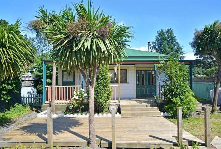 17 Lyon Street Featherston_1