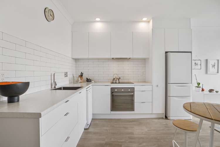 305/3 Morningside Drive Morningside_7