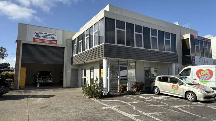 4f William Pickering Drive Albany_1