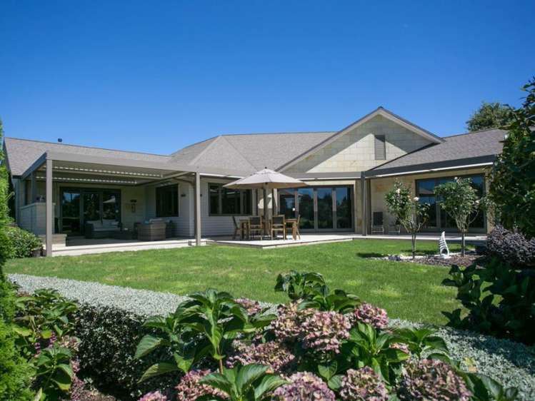 73 Cowley Drive Leamington_0