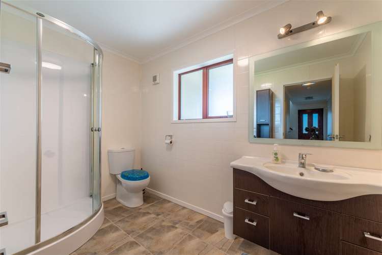 23 Tenby Street Moeraki_10