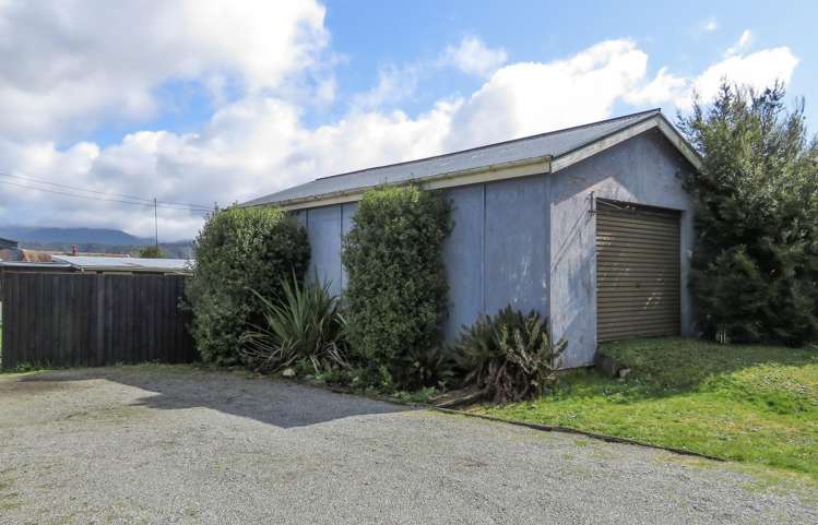 32 Coal Street Reefton_16