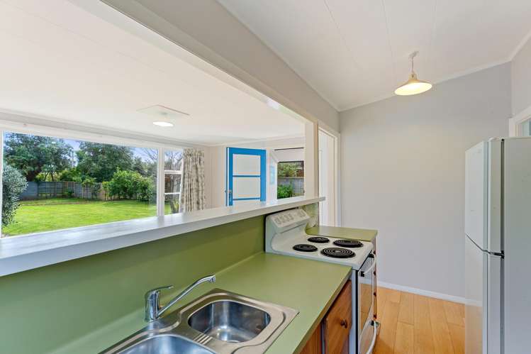 674 Waikawa Beach Road Waikawa Beach_7