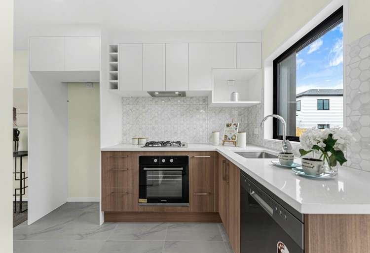 Lot 2/32 Beaumonts Way Manurewa_2