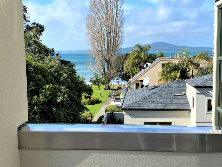 1/75 Beach Road Castor Bay_14