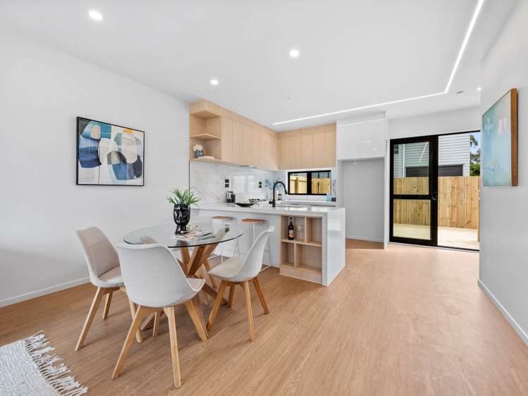 2/40 Hain Avenue Mangere East_9