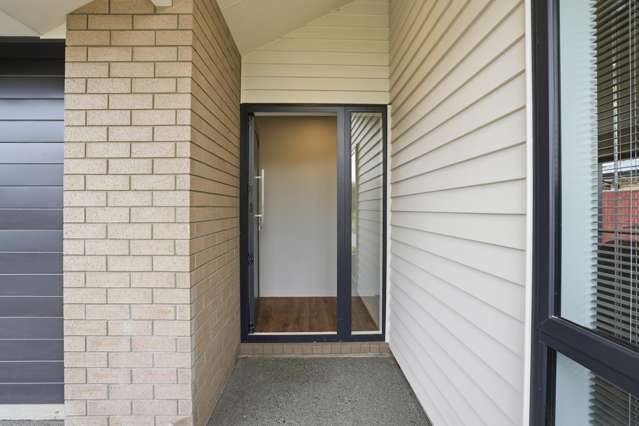 16 Pallid Green Rolleston_1