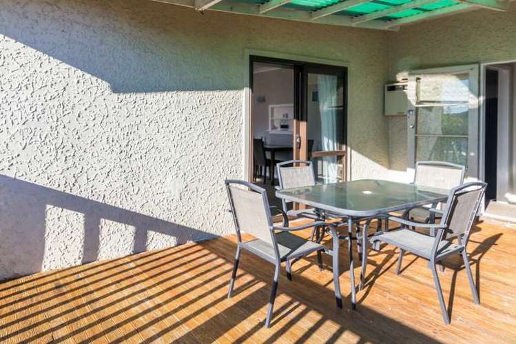 2/160 Spa Road Taupo_12