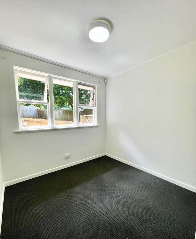1/9a Dornwell Road Three Kings_11