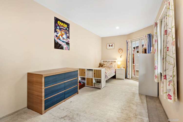 6 Amberley Avenue Te Atatu South_19